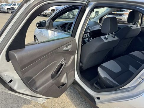 Used 2012 Ford Focus SE image 21