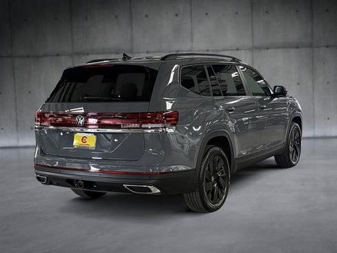 New 2026 Volkswagen Atlas SE FWD image 5