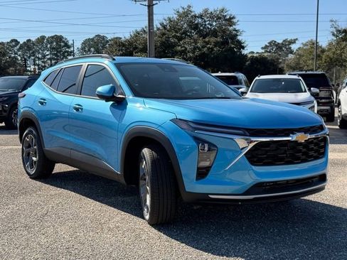 New 2026 Chevrolet Trax LT w/ LT Convenience Package image 8