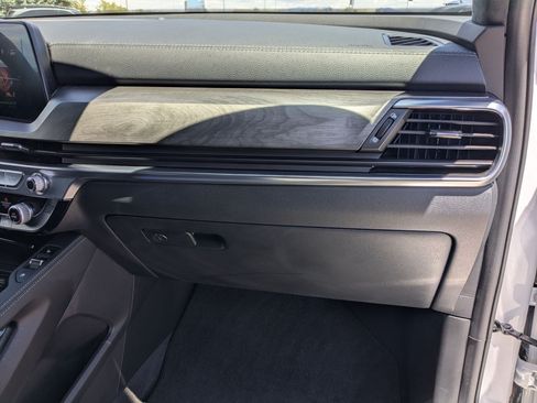 Certified 2025 Kia Telluride SX Prestige X-Line AWD/4WD image 31