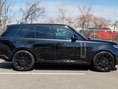 Used 2023 Land Rover Range Rover Autobiography AWD/4WD image 8