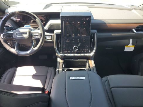 New 2026 GMC Yukon XL Denali w/ Denali Reserve Package AWD/4WD image 9