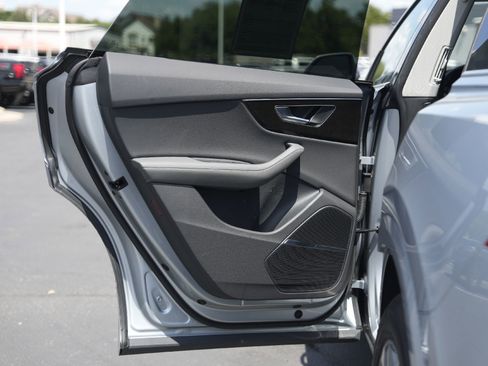 Certified 2025 Audi Q8 Premium Plus w/ Premium Plus Package image 30