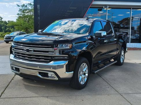 Used 2019 Chevrolet Silverado 1500 LTZ AWD/4WD image 1