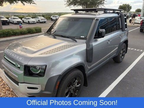 Used 2021 Land Rover Defender 110 SE AWD/4WD image 2