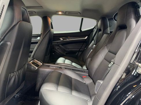 Used 2014 Porsche Panamera S image 18