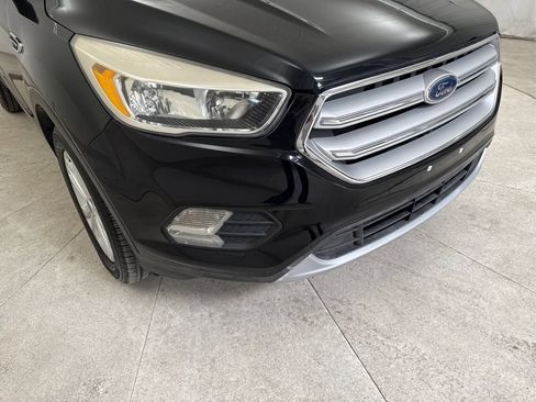 Used 2018 Ford Escape SE w/ SE Sync 3 Package FWD image 13