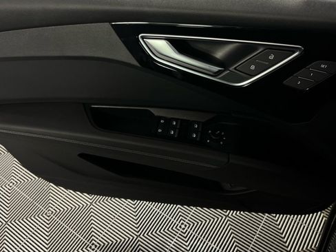 Used 2024 Audi Q4 e-tron Premium Plus w/ Premium Plus image 25