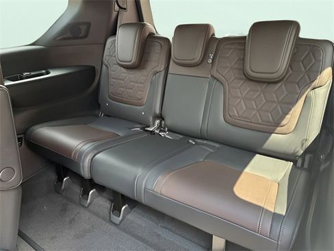 New 2025 Nissan Armada Platinum w/ Convenience Package image 7
