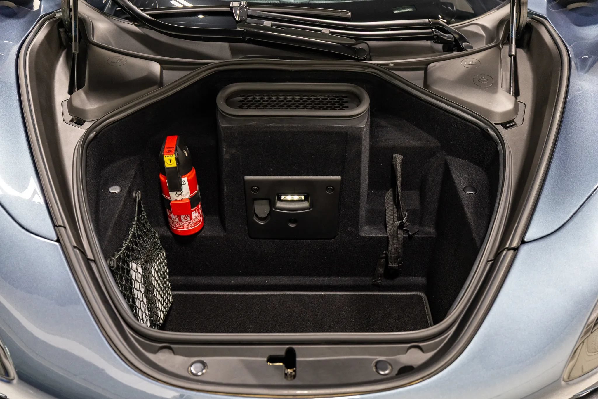 Used 2018 McLaren 720S Performance RWD image 49