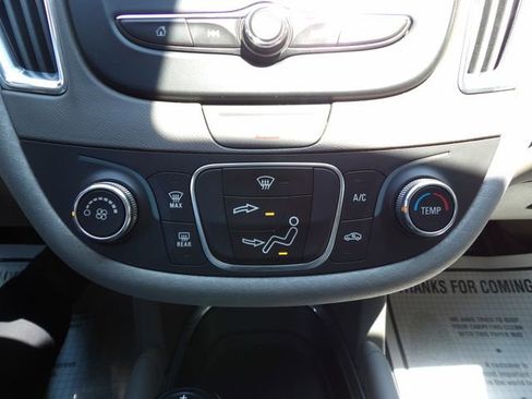 Used 2016 Chevrolet Malibu LT FWD image 25