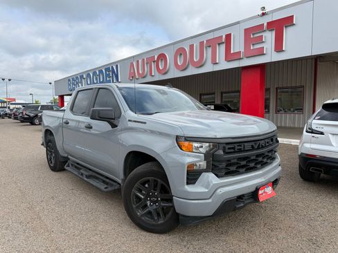 Used 2024 Chevrolet Silverado 1500 Custom AWD/4WD image 1