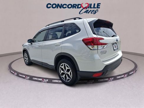 Certified 2023 Subaru Forester Premium AWD/4WD image 5