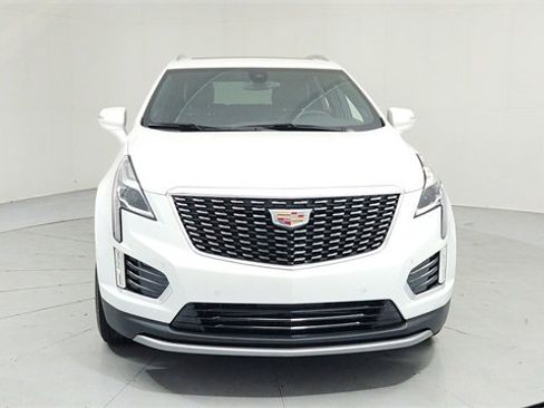 Certified 2025 Cadillac XT5 Premium Luxury w/ LPO, Floor Liner Package image 8