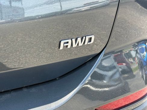 Used 2021 Chevrolet Equinox LS AWD/4WD image 9