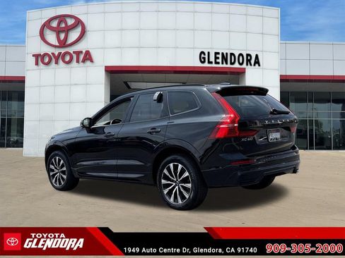 Used 2025 Volvo XC60 B5 Plus AWD/4WD image 7