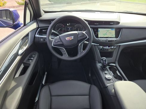 New 2025 Cadillac XT5 Premium Luxury w/ LPO, Floor Liner Package FWD image 18