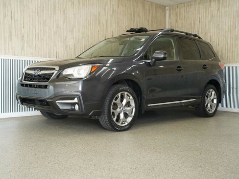 Used 2018 Subaru Forester 2.5i Touring AWD/4WD image 4
