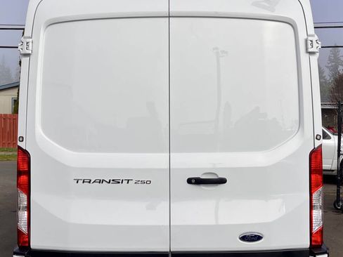 Used 2019 Ford Transit 250 148 Medium Roof image 3