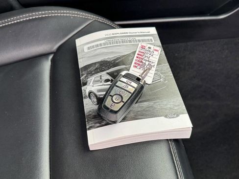 Used 2022 Ford Explorer XLT w/ Equipment Group 202A image 33