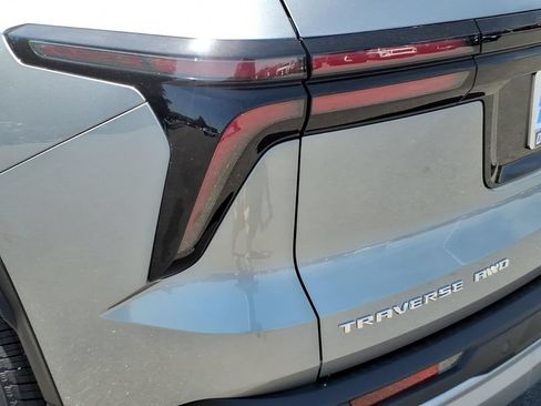 New 2026 Chevrolet Traverse LT AWD/4WD image 9