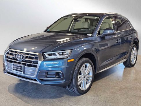 Used 2018 Audi Q5 Prestige image 3