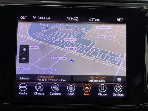 Used 2020 Jeep Grand Cherokee Altitude image 10