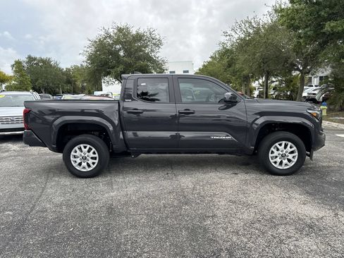 Used 2025 Toyota Tacoma SR5 RWD image 4