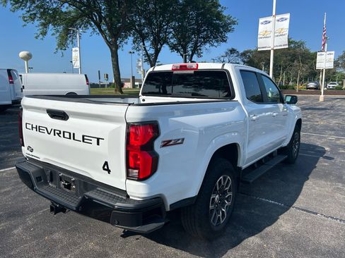 Used 2024 Chevrolet Colorado Z71 w/ Z71 Convenience Package 2 AWD/4WD image 5