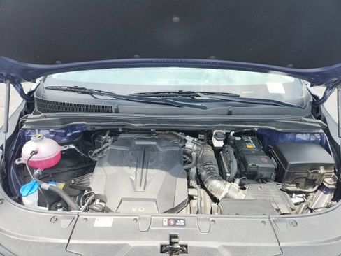 Used 2025 Kia Carnival EX FWD image 16