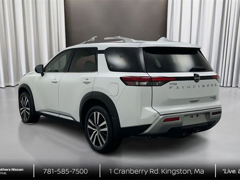 Certified 2025 Nissan Pathfinder Platinum w/ Cargo Package image 7