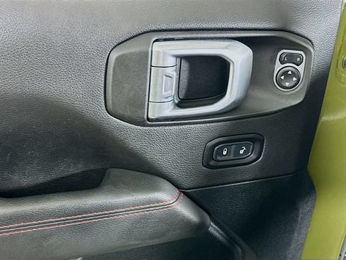 Used 2021 Jeep Wrangler Unlimited Rubicon AWD/4WD image 10