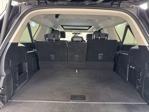 Used 2025 Ford Expedition Max Platinum image 25