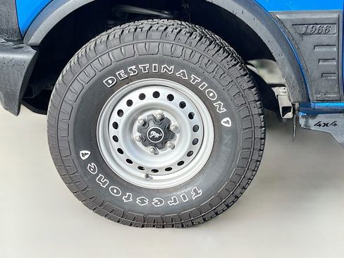 Used 2023 Ford Bronco 4-Door AWD/4WD image 28