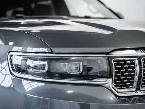 New 2024 Jeep Grand Wagoneer Series III w/ HD Trailer Tow Package image 13