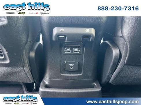 Used 2025 Jeep Wrangler Unlimited Sahara w/ Safety Group AWD/4WD image 18