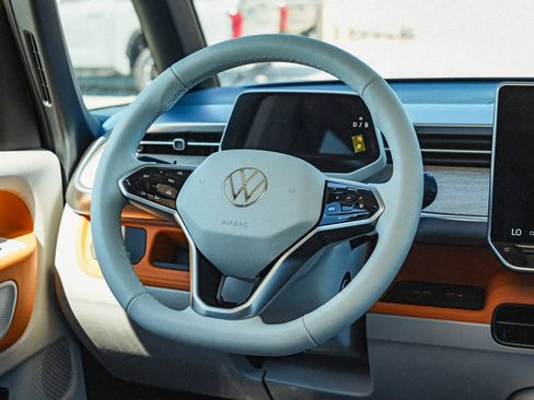 New 2025 Volkswagen ID. Buzz 1st Edition image 17