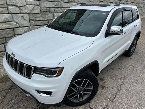 Certified 2022 Jeep Grand Cherokee Limited w/ Tech Group AWD/4WD image 1