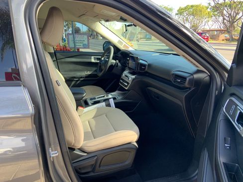 Used 2021 Ford Explorer 2WD image 7