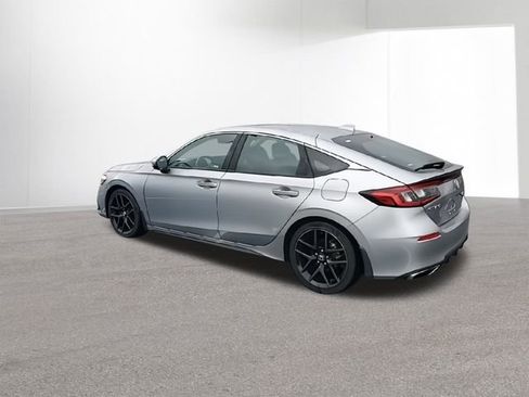 Used 2022 Honda Civic Sport Touring image 6