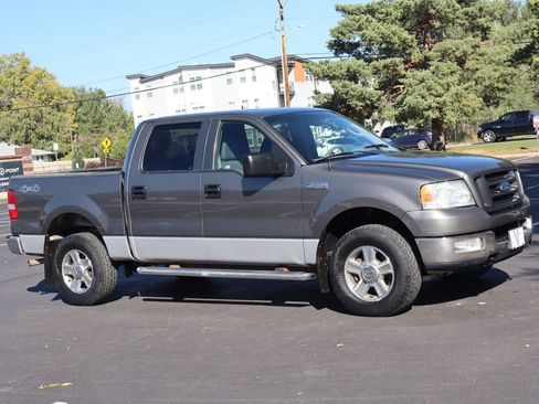 Used 2005 Ford F150 XLT image 2
