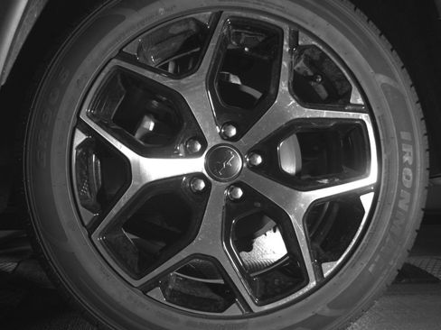 Used 2025 Jeep Compass Limited image 14