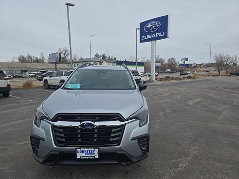 New 2026 Subaru Ascent Limited image 3