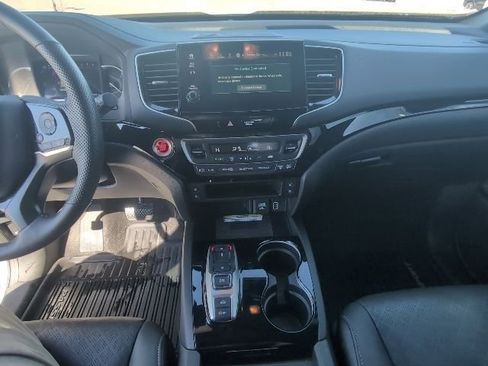 Used 2023 Honda Passport Elite image 18