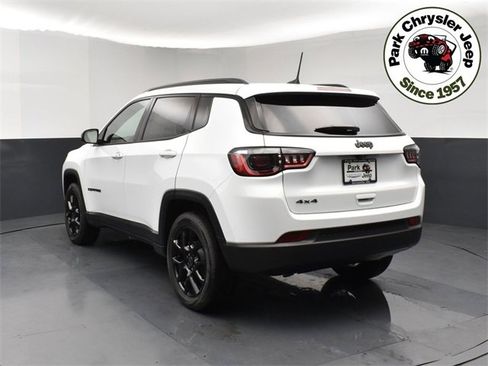 New 2026 Jeep Compass Latitude image 4