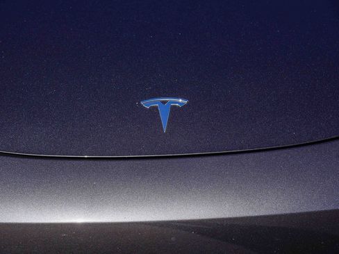 Used 2022 Tesla Model 3 Long Range image 13