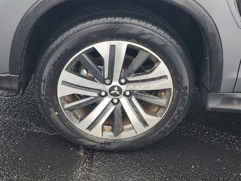 Used 2023 Mitsubishi Outlander Sport SE image 30