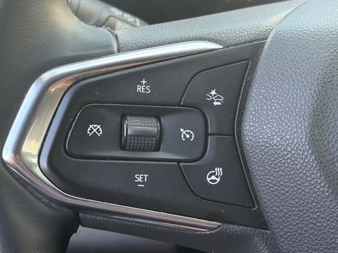 Used 2025 Chevrolet Trax ACTIV w/ Driver Confidence Package FWD image 10