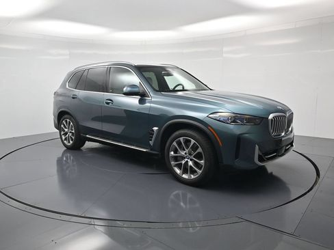 Used 2024 BMW X5 xDrive50e w/ Premium Package AWD/4WD image 47