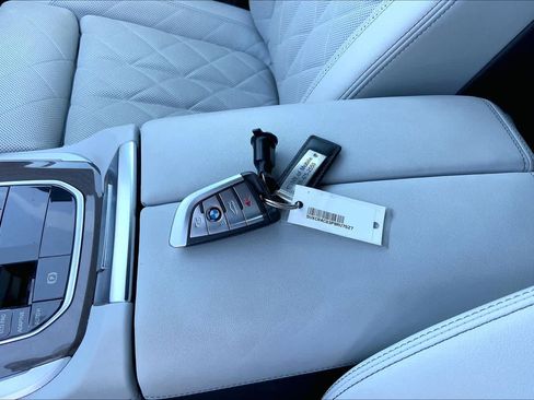 Used 2023 BMW X5 sDrive40i w/ M Sport Package RWD image 15